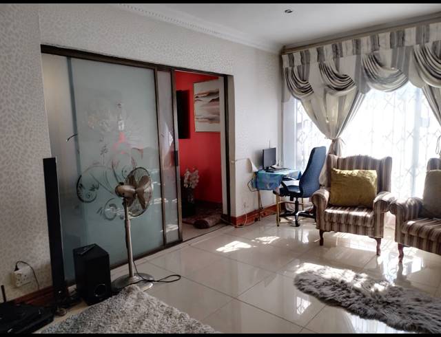 4 BEDROOM HOUSE FOR SALE IN BRACKENDOWNS